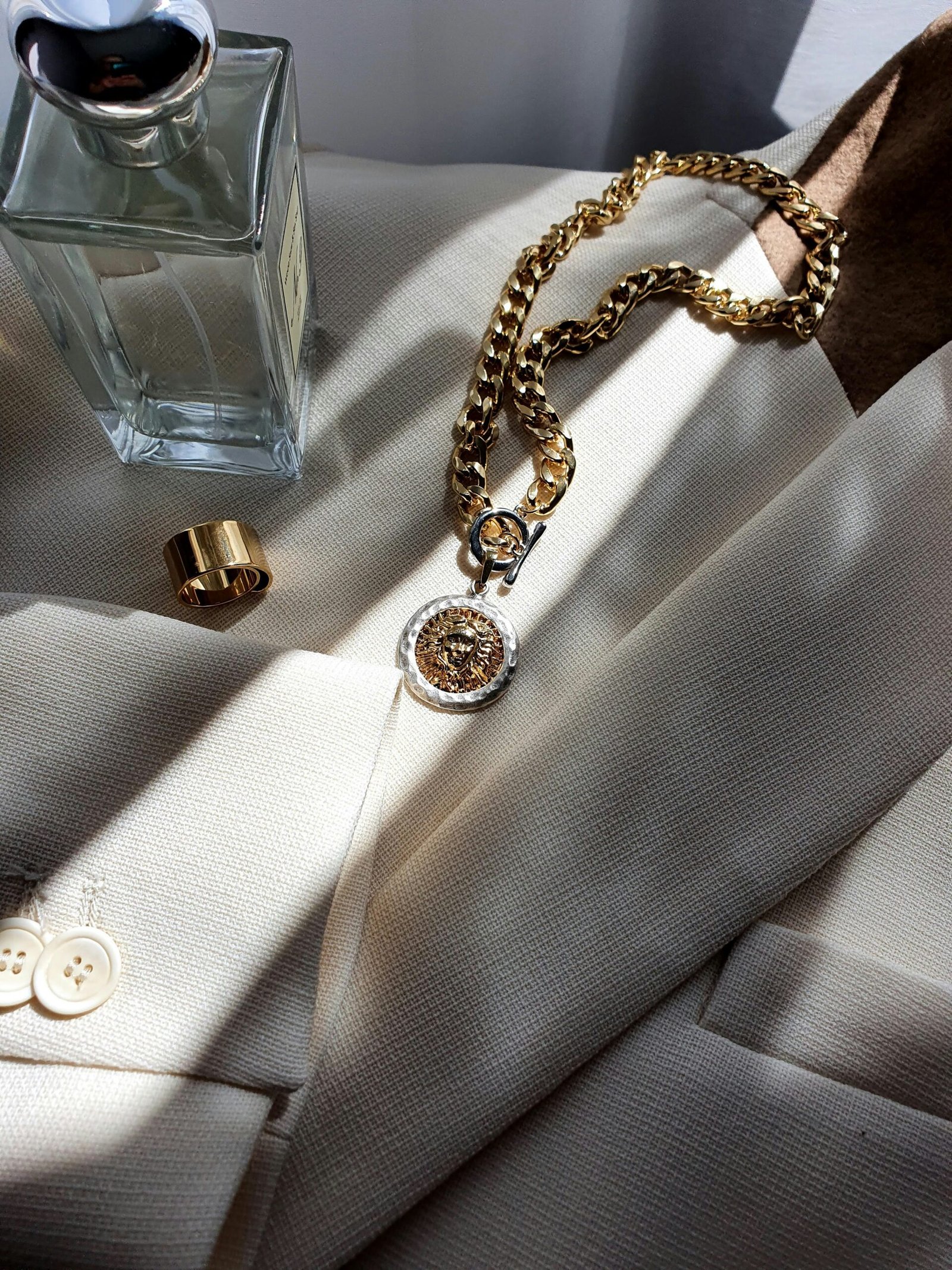 Women’s perfume that men like: the secrets of a seduction