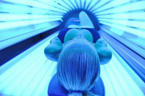 Tanning in a solarium - the pros and cons of a fashionable procedure
