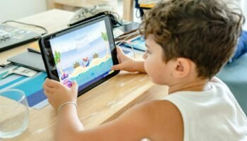 What is an addiction to computer games and how to deal with it?